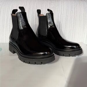New in Box, Hispanitas Patent Leather Chelsea Boots size EU 38/US 7.5-8